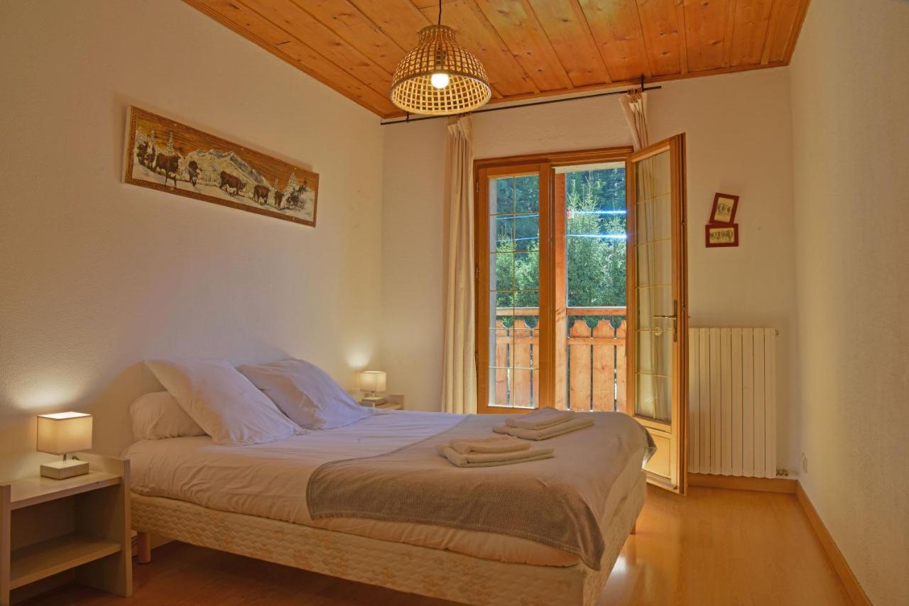 Appartement Dans Chalet 5 Chambres 130 M2 Centre Village Монрйон Екстер'єр фото